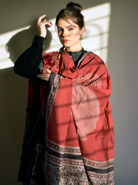 Nayab Ajrak Chaadar