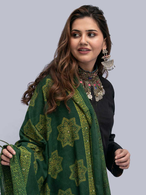 Raks Ajrak Chaadar (Green)