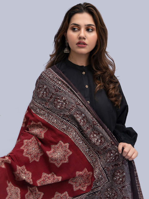 Raks Ajrak Chaadar (Two Tone - Maroon)